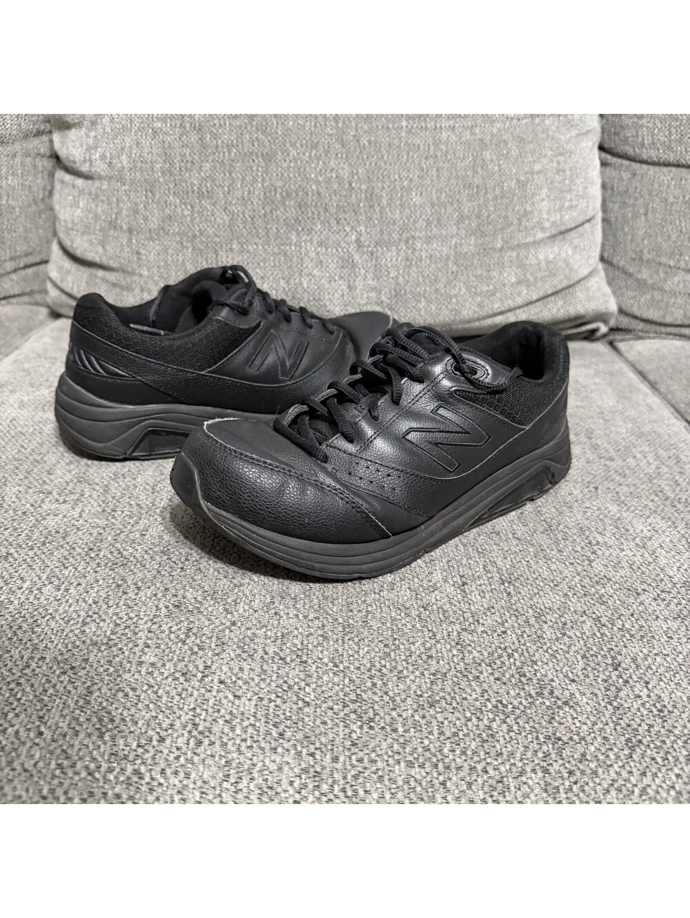 New Balance Shoes Mens Size 6.5 Black Walking Sneaker Athletic Low Top